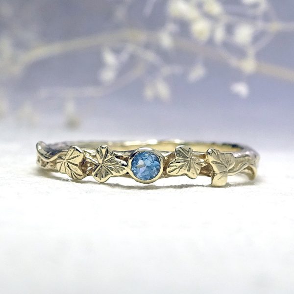 Entwining Ivy Leaves ring, Aquamarine, 2.5mm, 9ct gold - Image 2