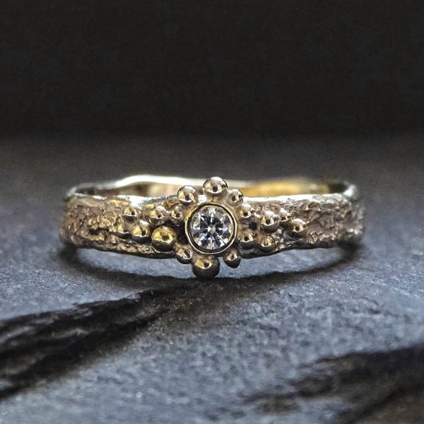 Bark Seed Cluster ring, Diamond, 2.5mm, 9ct gold